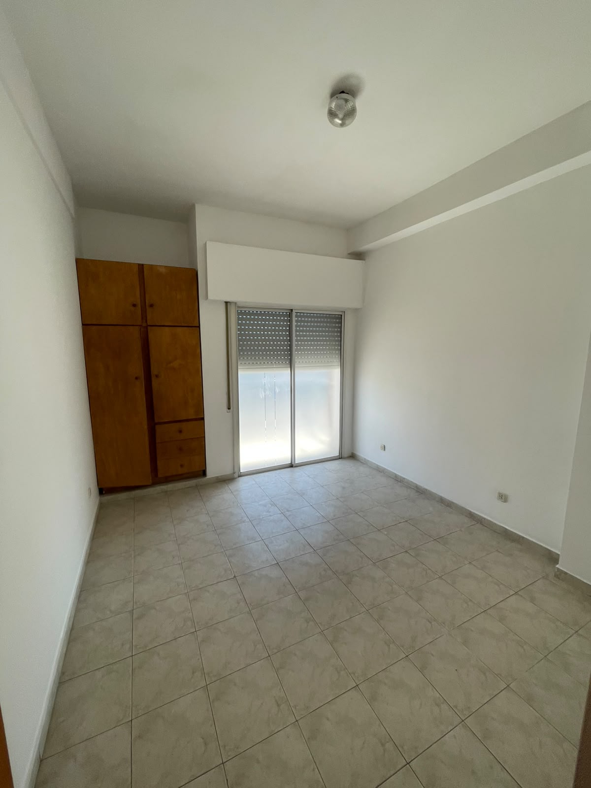 Dormitorio con placard