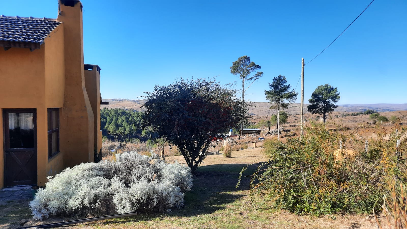 Jardín y vista desde una cabaña