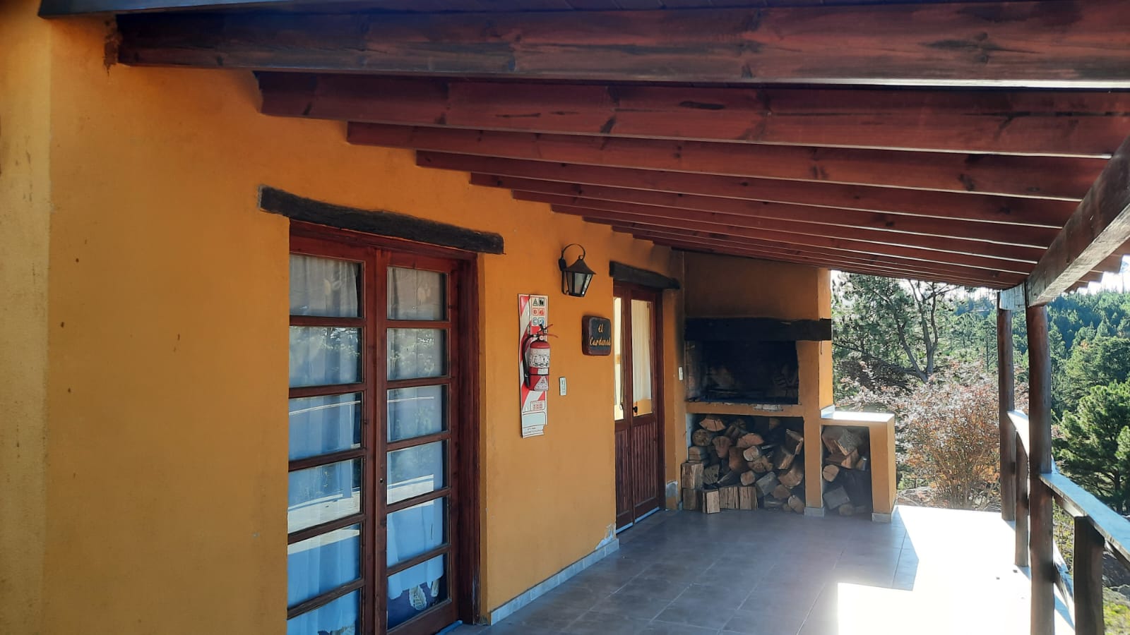 Galería con asador